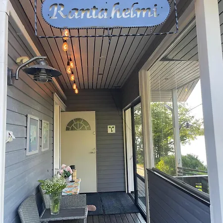 Rantahelmi-huvila Villa *
