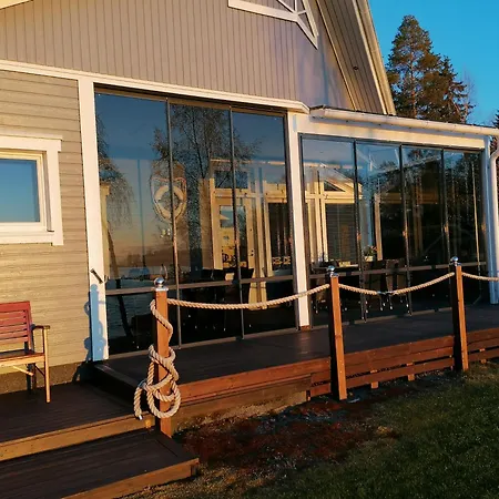 빌라 Rantahelmi-huvila *