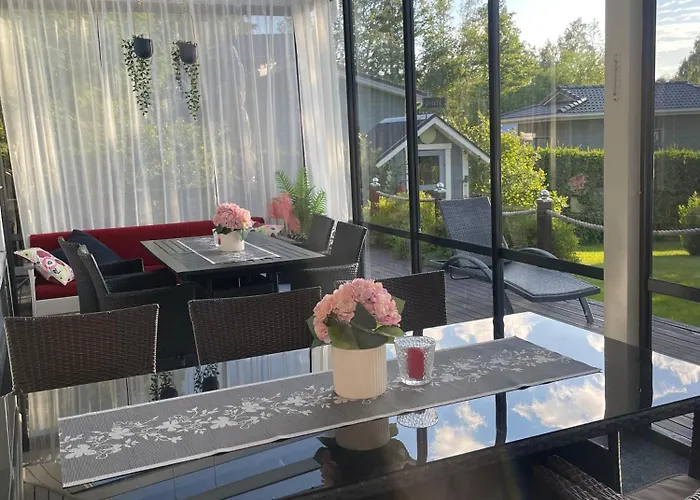 Rantahelmi-huvila Eurajoki