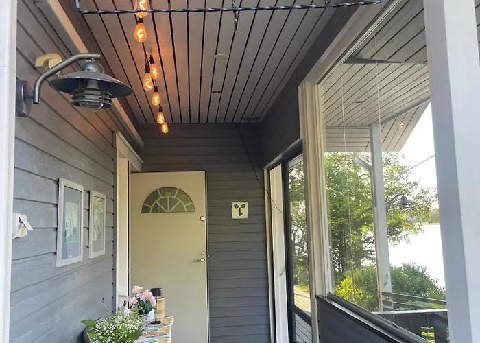 Rantahelmi-huvila 别墅 *