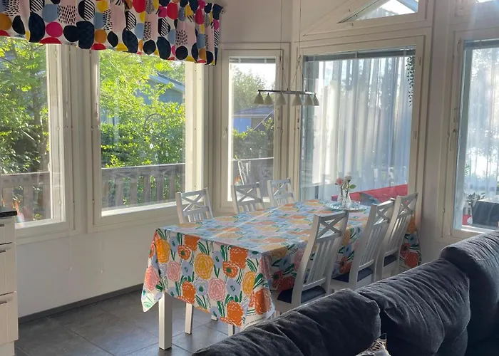 别墅 Rantahelmi-huvila *